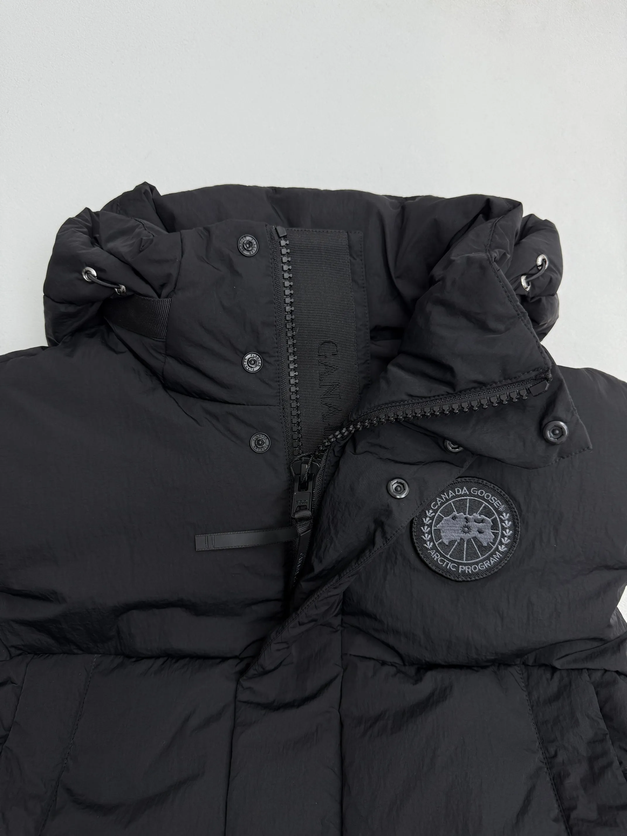 P800 Canada Goose Junction Series Black Label Down Vest S/M/L/XL